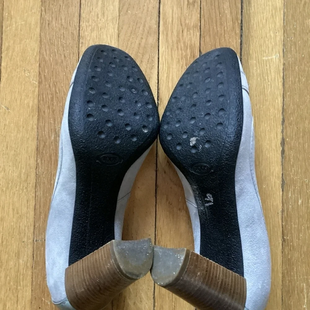 Luxe TOD'S Ladies Size 5.5/36 Solid Gray Suede Patent Leather Heels,Italy,MINT - Picture 5 of 6